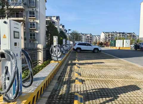 超级充电桩，便捷出行新体验(图1)