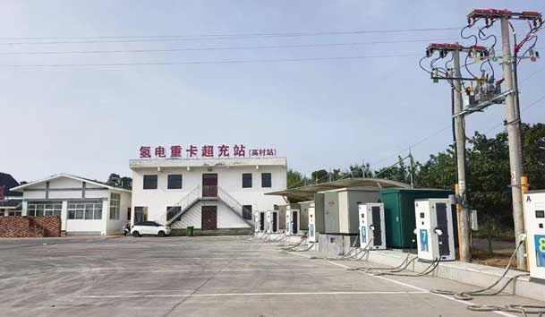 【重卡电动先锋】牛宝体育官网300-400kW重卡充电桩：亮点与应用典范(图6)